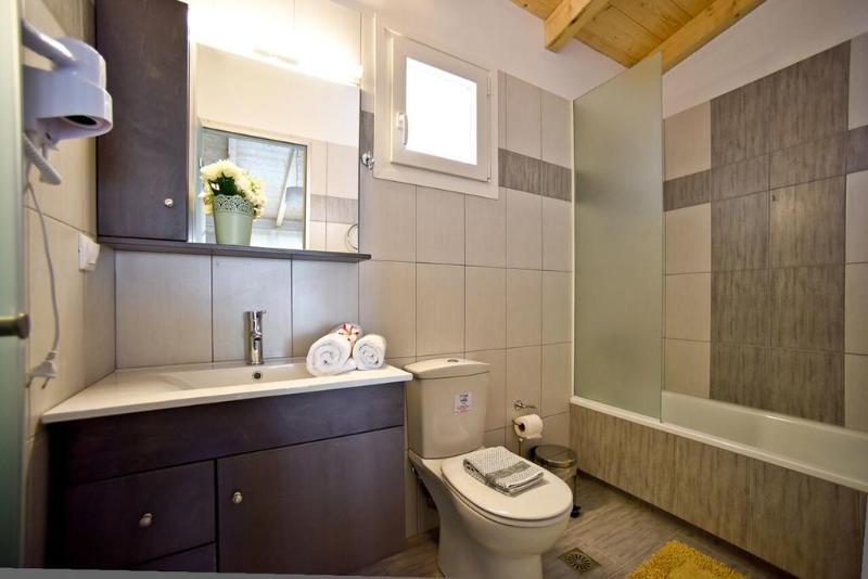 Palapart Gikas Suites And Studios 古维亚 外观 照片