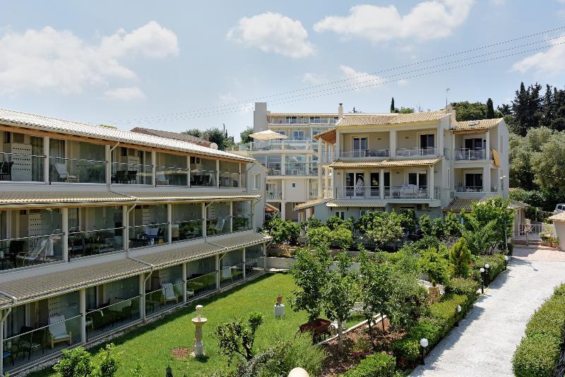 Palapart Gikas Suites And Studios 古维亚 外观 照片