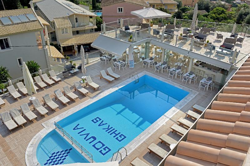 Palapart Gikas Suites And Studios 古维亚 外观 照片
